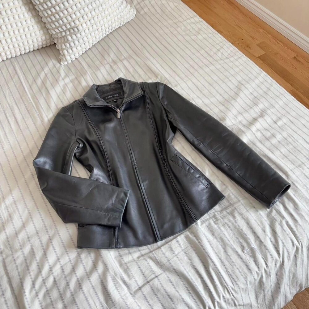 Fitted Leather jacket - Picture 2 of 4